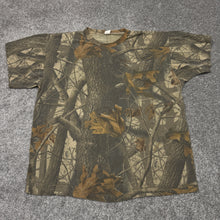 Load image into Gallery viewer, Vintage Realtree Camouflage Pocket Shirt L/XL