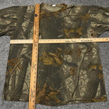 Load image into Gallery viewer, Vintage Realtree Camouflage Pocket Shirt L/XL