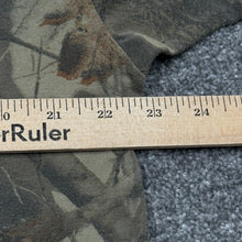 Load image into Gallery viewer, Vintage Realtree Camouflage Pocket Shirt L/XL