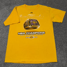 Load image into Gallery viewer, 2008 Los Angeles Lakers Misprint NBA Champions Shirt S/M