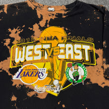 Load image into Gallery viewer, 2010 NBA Finals Lakers Celtics Shirt M