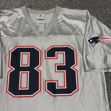 Load image into Gallery viewer, Vintage Wes Welker New England Patriots Jersey L
