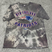 Load image into Gallery viewer, Vintage New England Patriots Riddell Custom Shirt XL
