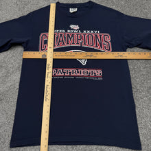 Load image into Gallery viewer, Vintage New England Patriots SB 36 Champions Shirt S