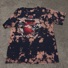 Load image into Gallery viewer, Vintage 2003 New England Patriots Brady Law Shirt M/L