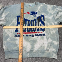 Load image into Gallery viewer, Vintage New England Patriots Sweatshirt L/XL