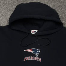 Load image into Gallery viewer, New England Patriots Majestic Sweatshirt XL