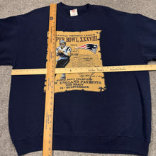 Load image into Gallery viewer, Vintage New England Patriots Tom Brady SB38 Sweatshirt XL