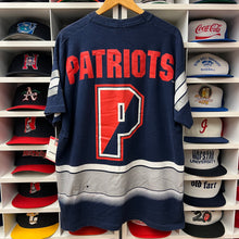 Load image into Gallery viewer, Vintage 1994 New England Patriots Salem Sportswear Shirt XL