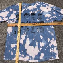 Load image into Gallery viewer, Vintage New York Yankees Custom Shirt M/L