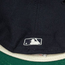 Load image into Gallery viewer, Vintage New York Yankees New Era Fitted Hat 7 1/8