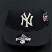 Load image into Gallery viewer, Vintage New York Yankees 2000 World Series New Era Fitted Hat 7 1/4 LP