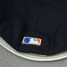 Load image into Gallery viewer, Vintage 2000 New York Mets World Series New Era Fitted Hat 7 3/8