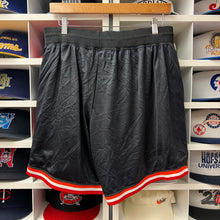 Load image into Gallery viewer, Vintage Miami Heat Champion Shorts XL