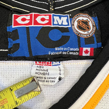 Load image into Gallery viewer, Vintage Edmonton Oilers Starter Satin Jacket S