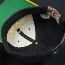 Load image into Gallery viewer, Vintage Pittsburgh Steelers Starter Bubble Snapback Hat