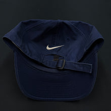 Load image into Gallery viewer, Vintage Nike Challenge Court Snapback Hat