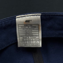 Load image into Gallery viewer, Vintage Nike Challenge Court Snapback Hat