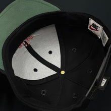 Load image into Gallery viewer, Vintage Nike Swoosh Black Snapback Hat
