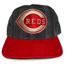 Load image into Gallery viewer, Vintage Cincinnati Reds Starter Nylon Snapback Hat